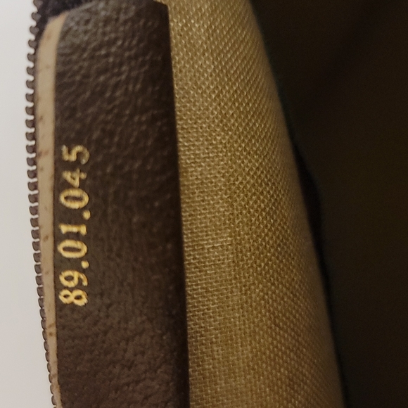 Gucci GG Clutch Crossbody Bag Chest or Waist Bag - Picture 7 of 16